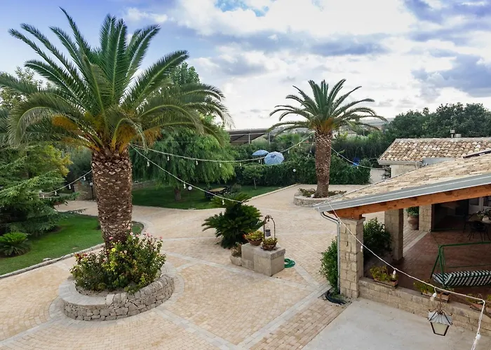 Casale Della Contea * מודיקה